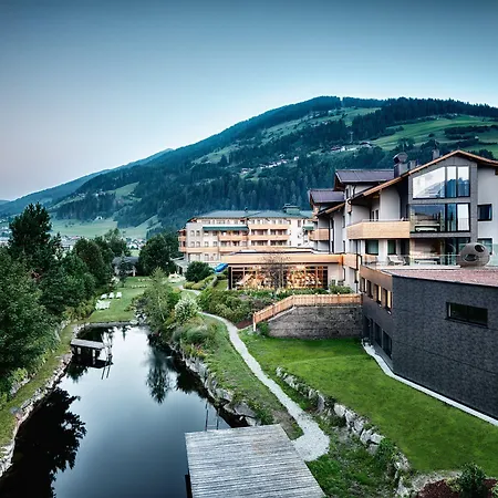 Dolomiten Residenz - 4*