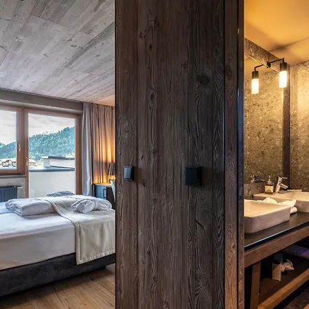 Dolomiten Residenz - 4*