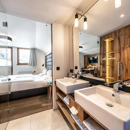 מלון Dolomiten Residenz - 4*