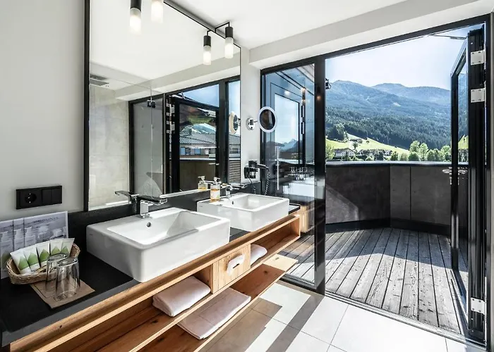 Dolomiten Residenz - מלון