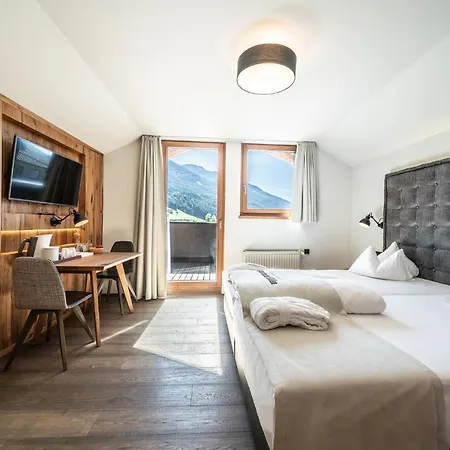 Dolomiten Residenz - 4*