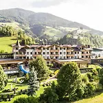 Hotell Dolomiten Residenz - 4*